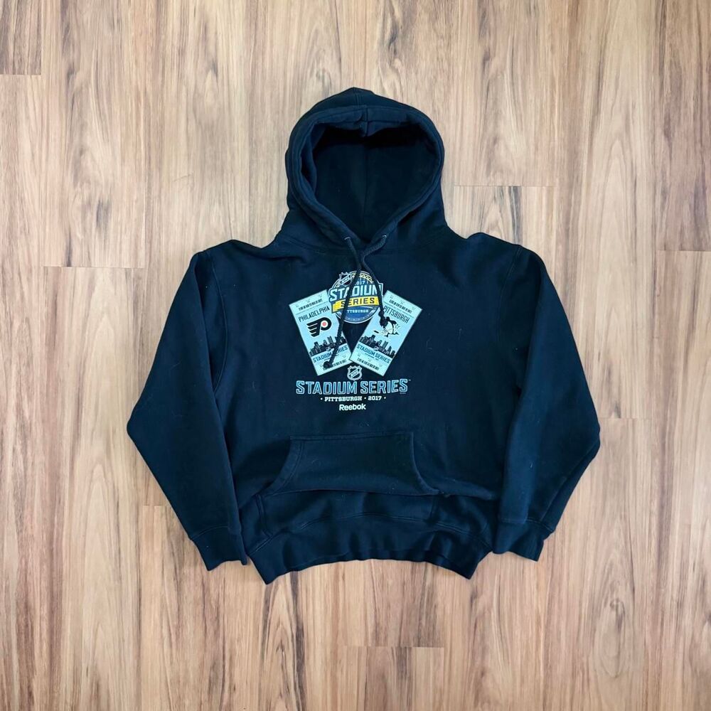 NHL Stadium Series 2017 Reebok hoodie with graphic featuring 'STADIUM SERIES' M
